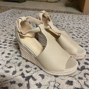 Cuccoo Wedge 7